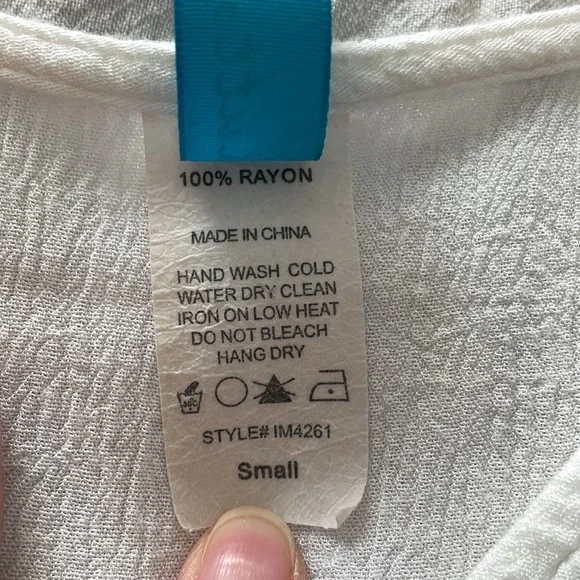 Buttons Boho 3/4 Sleeve Peasant Top - Picture 4 of 10